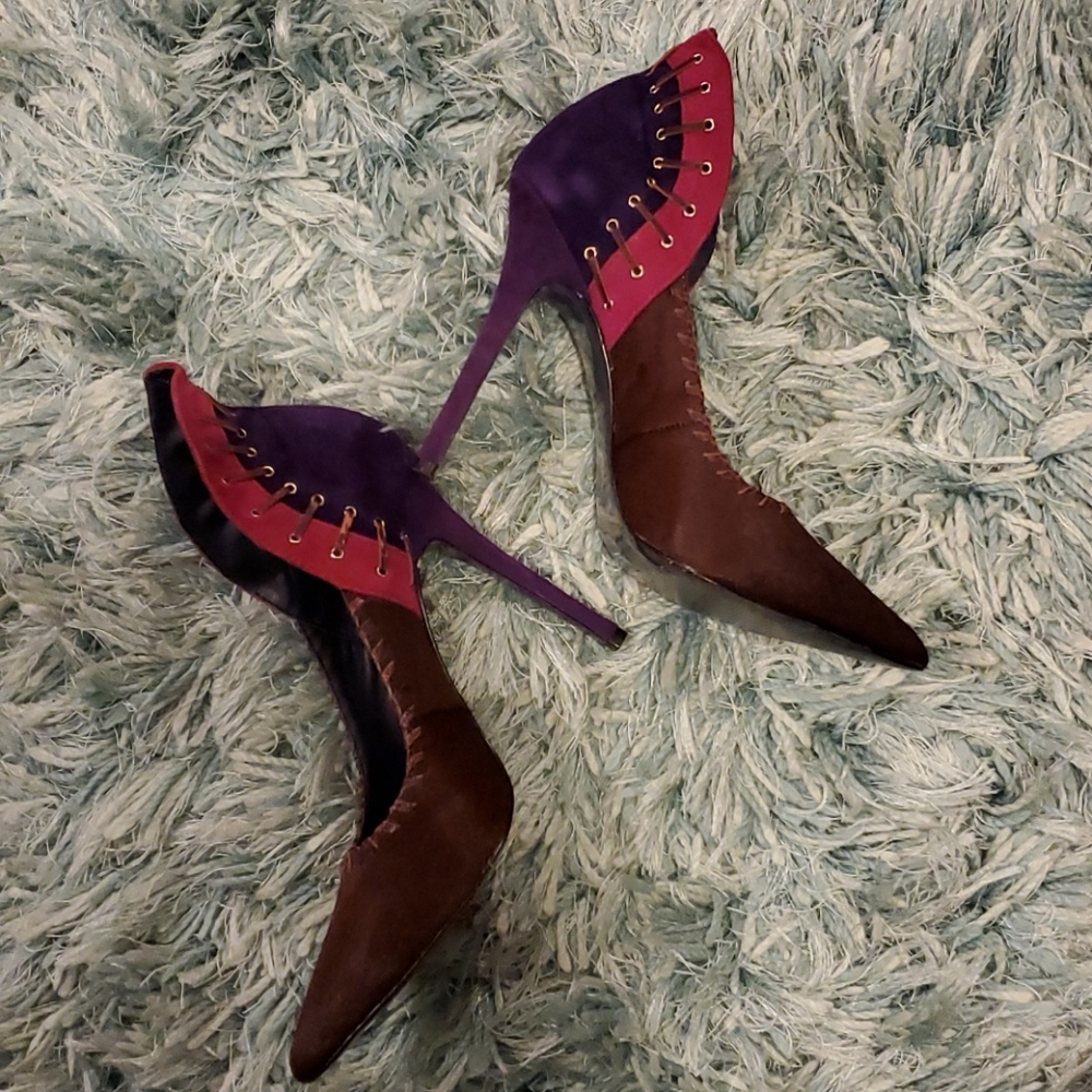 Pumps - Picture 2 of 5